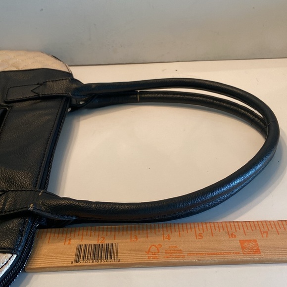 Nine West bag double handle satchel shoulder bag tan quilted look detail - Picture 15 of 16